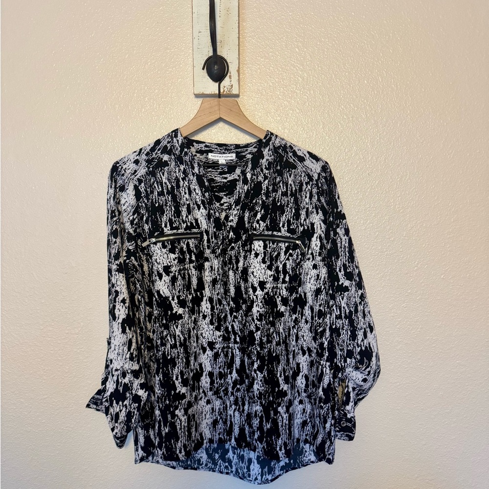 NOTATIONS • Black and White Relaxed Graphic Blouse with Mandarin Collar